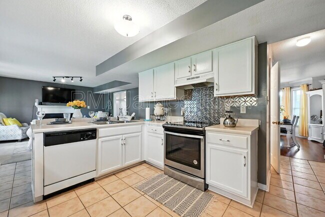 Building Photo - 3006 Creek Meadow Cir