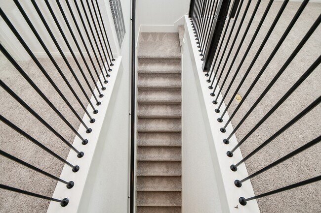 Building Photo - 7711 Pale Petunia Trl