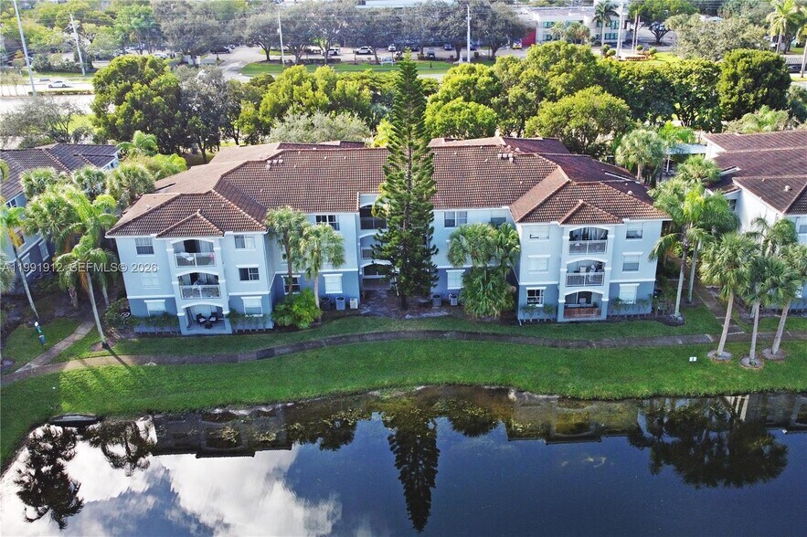 Building Photo - 9615 NW 1st Ct