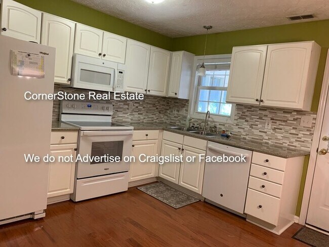 Building Photo - 401 Cityview Ln