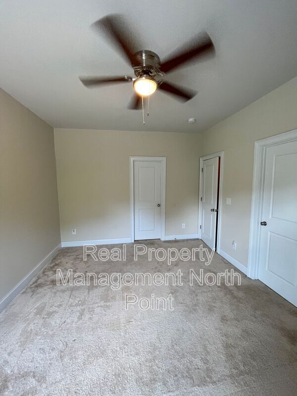 Building Photo - 184 Gray Trl