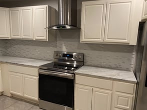 Building Photo - 3124 Hillglenn Rd