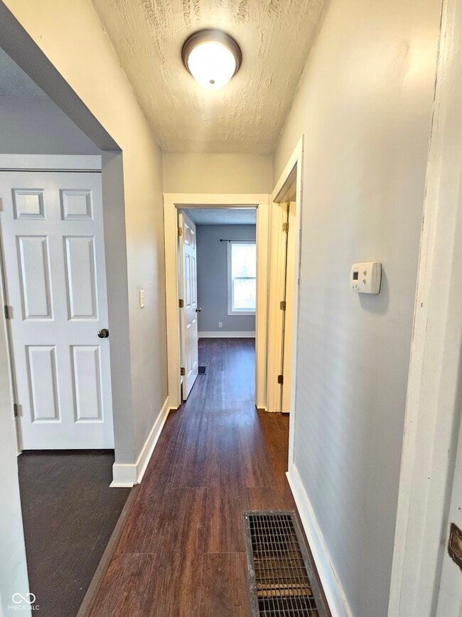 Building Photo - 1728 Noble St