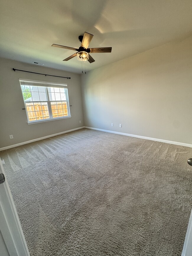 Building Photo - 4518 Sandstone Dr