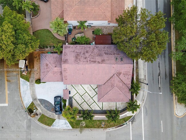 Building Photo - 15233 NW 87th Ct