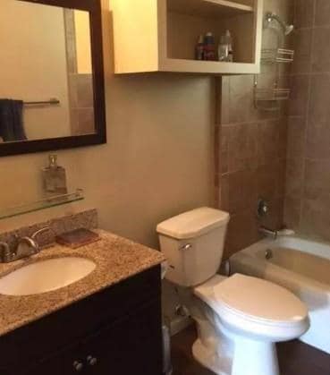 Building Photo - 2102 Pompton Dr