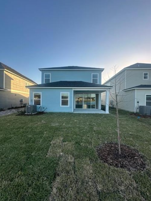 Building Photo - 572 Silver Landing Dr