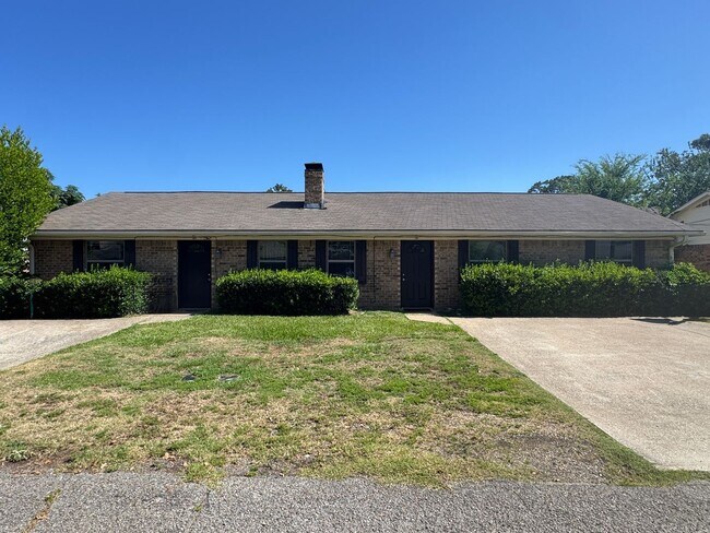 Building Photo - 8414 Cambridge Rd