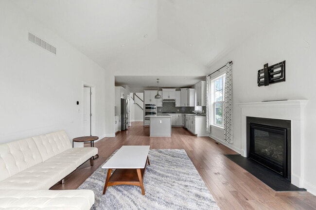 Building Photo - 3093 N Spurway Dr