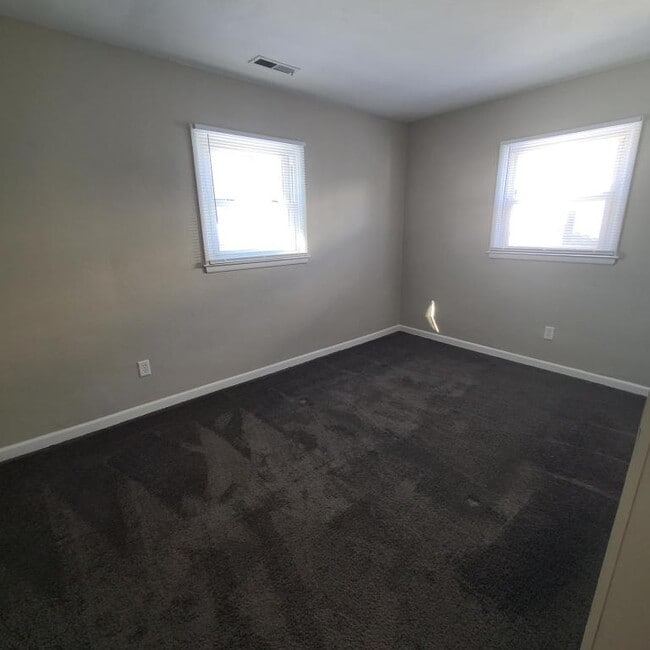 Building Photo - 2612 Stanford Ave