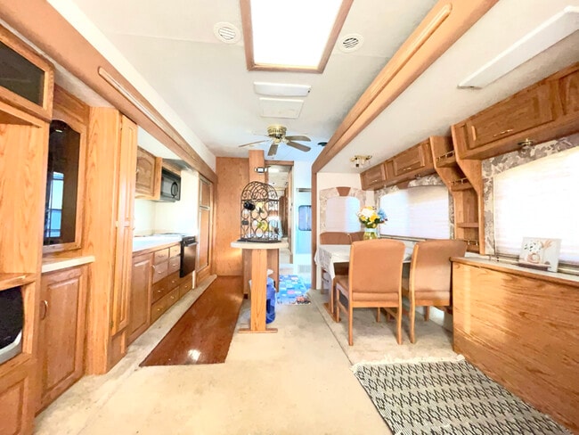 Building Photo - 1 Ellis St