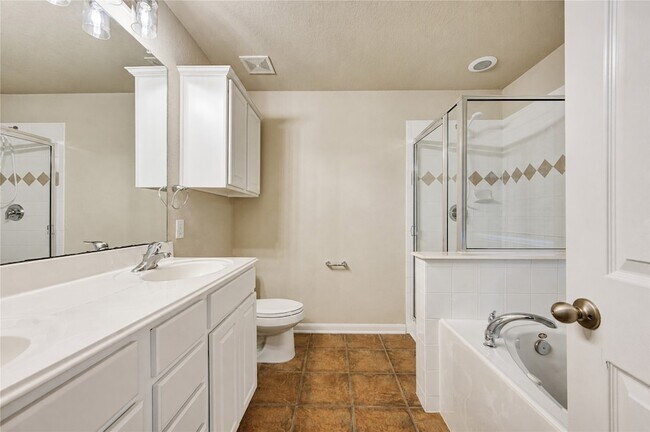 Building Photo - 16702 Grove Trail Ln