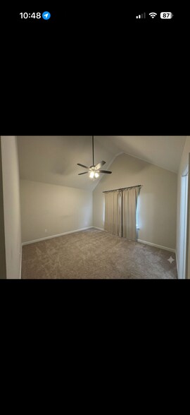 Building Photo - 165 Paxton Ln