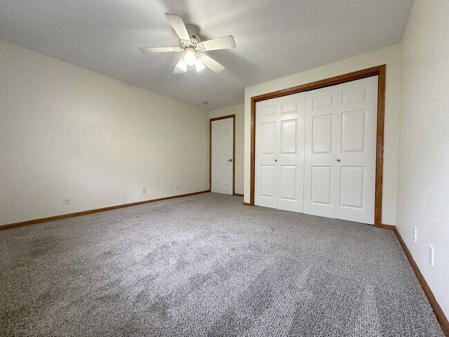 Building Photo - 8621 Lavender Cir