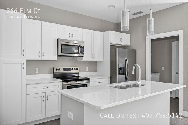 Building Photo - 266 Elm Ct