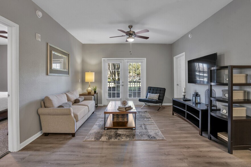 Chatham Square 8150 Chatham Manor Blvd Orlando FL 32821 Apartment