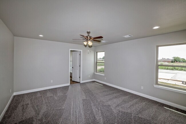 Building Photo - Available with Our Lease with Purchase Opt...