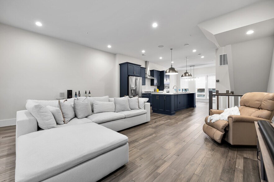 Building Photo - 147 Prairie Ln