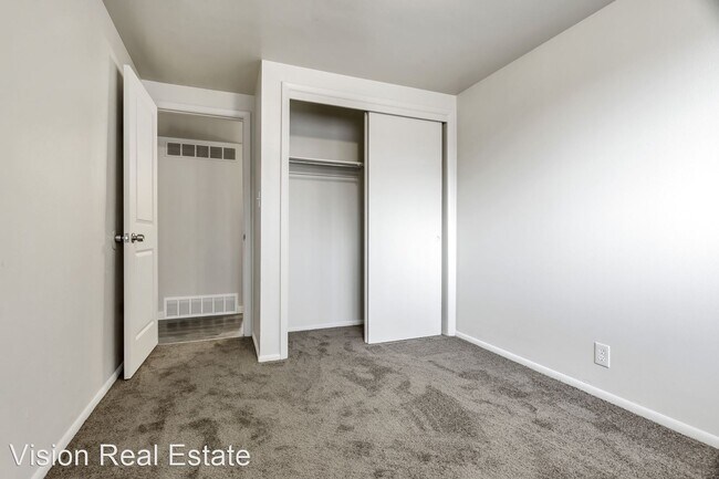 Building Photo - 111 S 1000 E St