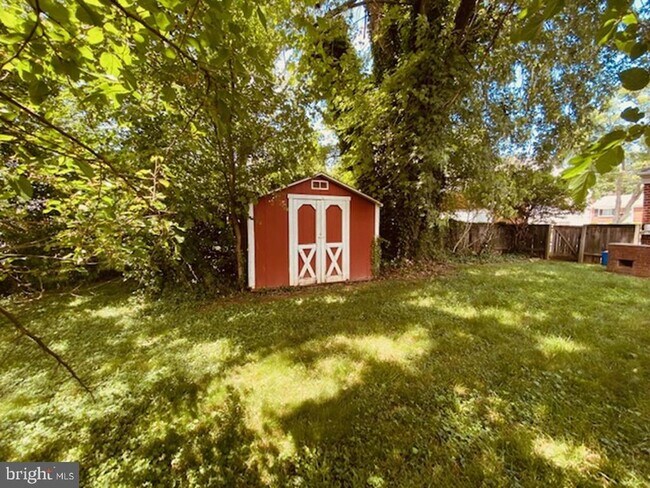 Building Photo - 4418 Ives St