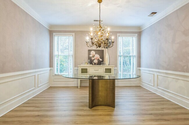 Building Photo - 4168 Gateswalk Dr SE