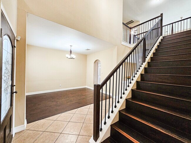 Building Photo - 20810 Balmoral Glen Ln