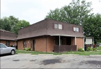 Building Photo - 1 Bedroom Townhouse Apartment