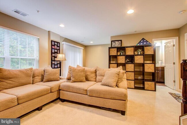 Building Photo - 12601 Rustic Rock Ln