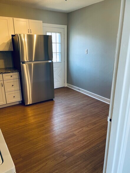 Kitchen - 9053 Wrenwood Ln