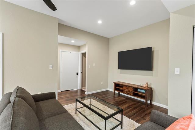 Building Photo - 301 Granada Calle St