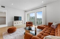 Building Photo - 2602 Rivington