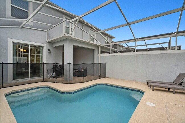 Building Photo - 1074 Splash Shot Pl