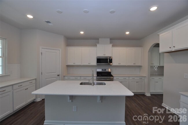 Building Photo - 3102 Deep River Wy