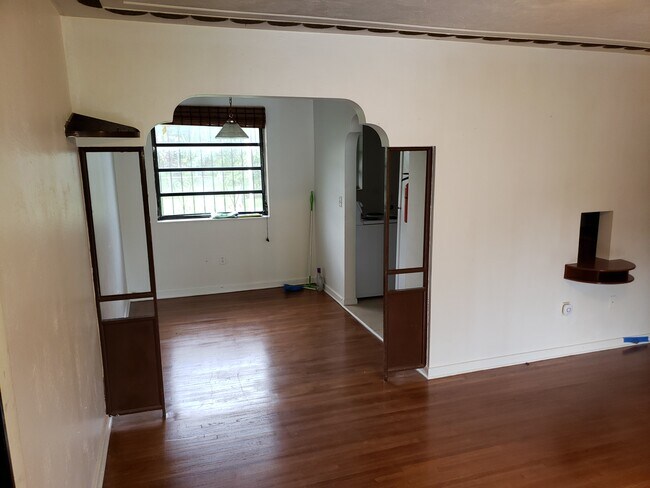 Building Photo - 825 NW 134th St