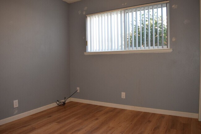 Building Photo - 5525 Forestwood Dr