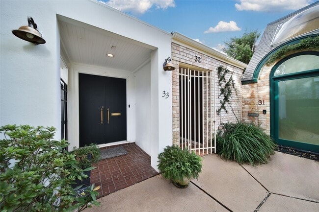 Building Photo - 33 River Hollow Ln