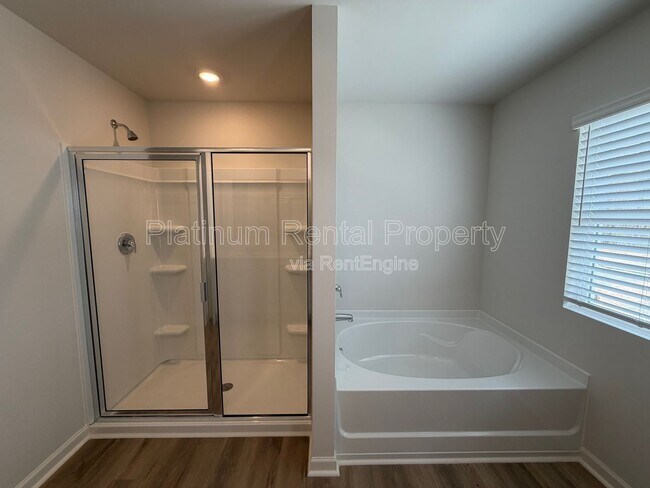 Building Photo - 42 Rustin Rdg