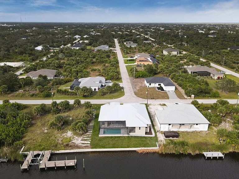 Building Photo - 13329 Longville Ave