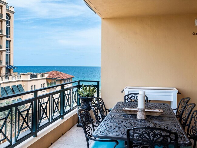 Building Photo - 3415 N Ocean Dr