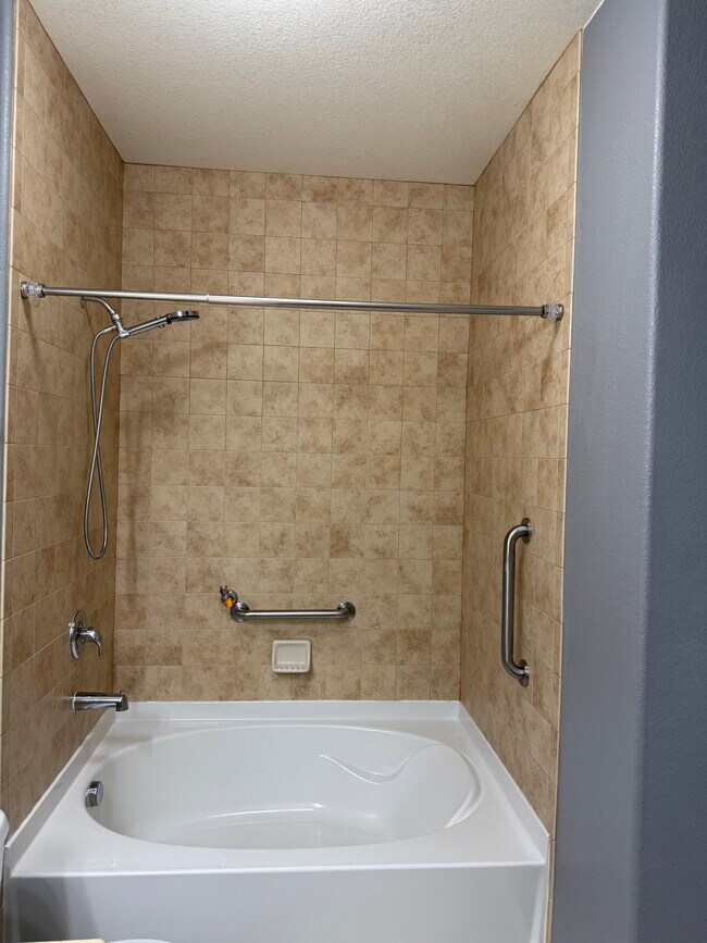 Building Photo - 4835 Wells Branch Heights