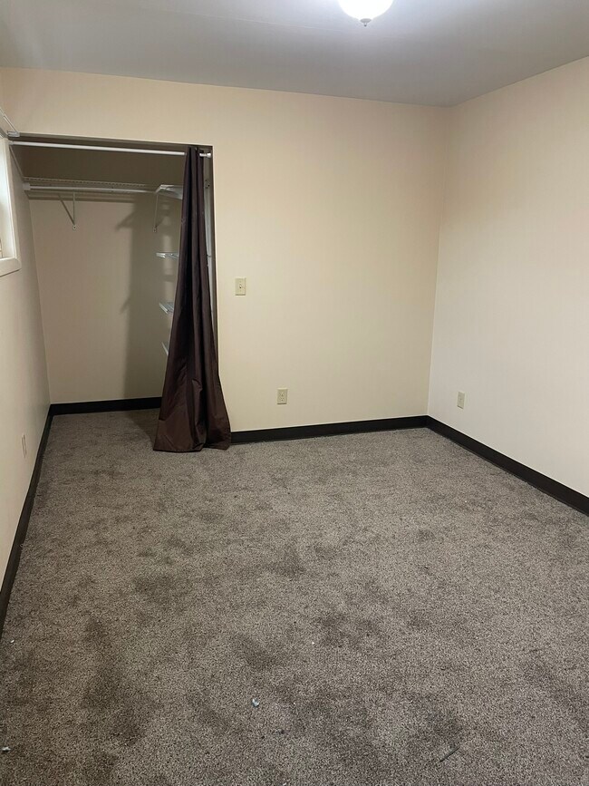 Building Photo - 2410 Bell St