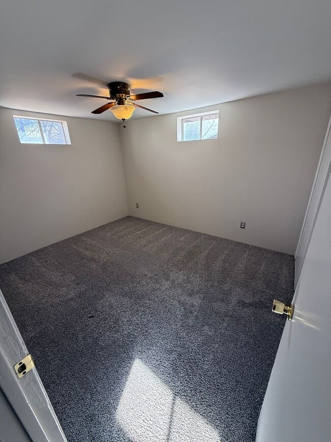 Building Photo - Spacious 3-bedroom ranch in quiet Arvada Neighborhood