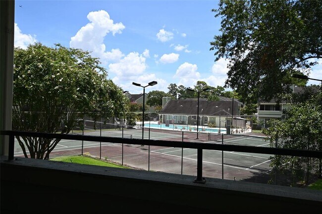 Building Photo - 14777 Wunderlich Dr