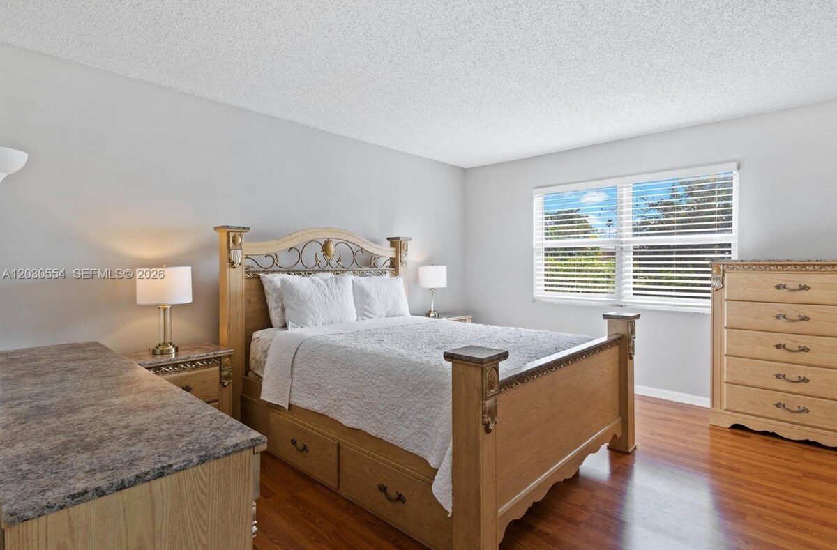 Building Photo - 4119 Coral Springs Dr