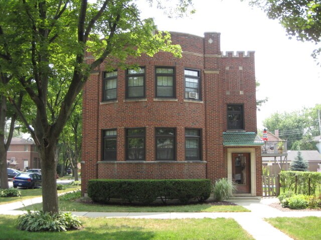 Building Photo - 6699 N Olympia Ave
