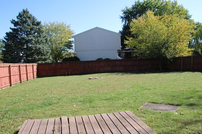 Building Photo - 3130 Castlebrook Ave