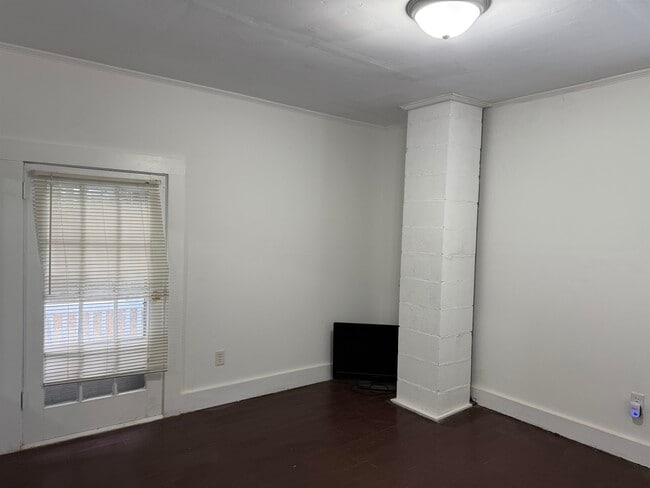 Building Photo - 28 Harrison St