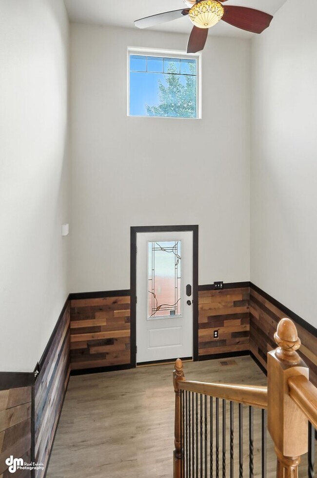 Building Photo - 4 Bedroom | 2.5 Bathroom | Garage - Conven...