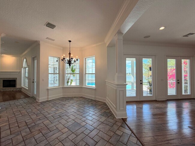 Building Photo - Luxury Windermere Home | 5 Bed 4.5 Bath La...