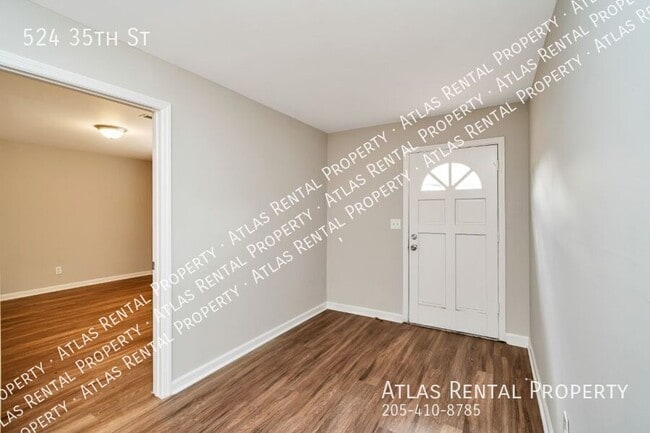 Building Photo - 524 35th St